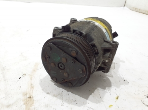 RENAULT Espace IV (2002–2014) Klimakompressor 8200067915 - 4