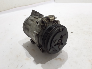 RENAULT Clio II (1998–2005) Klimakompressor 7700106069 - 3