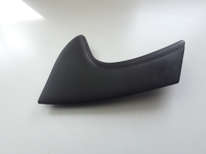   Salongi konsooli muu osa  - 681351MA0A 