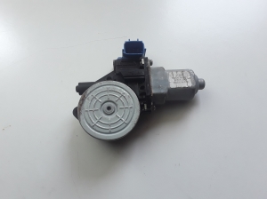 Tagumise külgukse aknatõstuki mootor - 827301MA0A