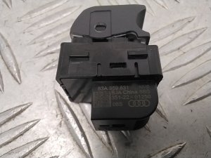 AUDI Q3 F3 (2018–2026) Trunk opening switch 83A959831 - 4