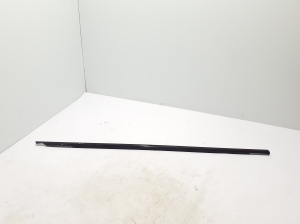   Esiukse klaasi välimine liist  - 4K0837476A 