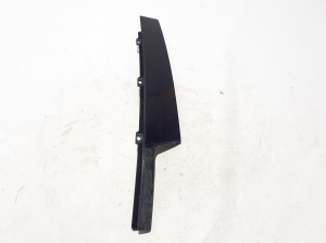   Baguette extérieure de vitre de porte avant  - 4K0837901 