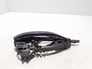 AUDI A6 C8 (2018–2025) Front door external opening handle and its details - 3