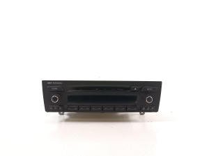 Radio / CD-Player / DVD-Player / Navigation