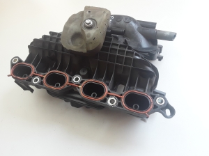 TOYOTA Yaris (2011–2020) Intake manifold 1712021060 - 3