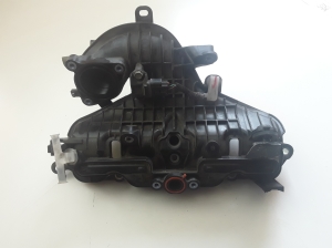 TOYOTA Yaris (2011–2020) Intake manifold 1712021060 - 4
