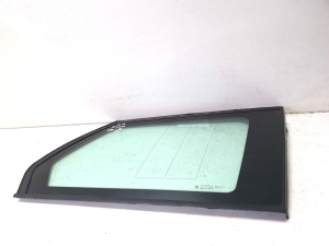 Citroen C4 Picasso (2007–2013) Aizmugurējā spārna sānu stikls 43R000016 - 4