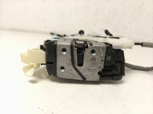 Mercedes Benz CLS-Class 218 (2011–2018) Rear side door lock A2047303535 - 2