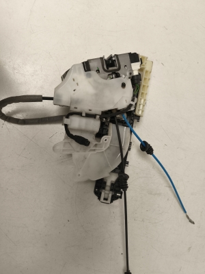 Mercedes Benz CLS-Class 218 (2011–2018) Rear side door lock A2047303535 - 4