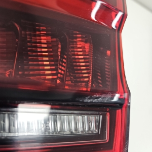 AUDI A4 B9 (2015–2026) Tagatuli tagaluugil 8W5945094G - 3