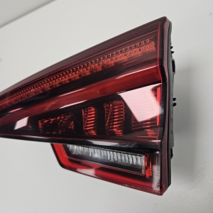 AUDI A4 B9 (2015–2026) Tagatuli tagaluugil 8W5945094G - 5