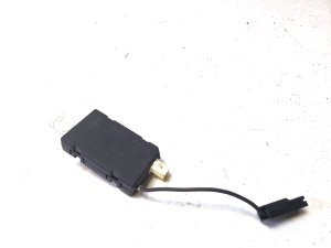 Citroen C4 Picasso (2007–2013) Antenna amplifier 9657017980 - 4
