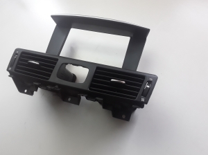 Infiniti M37 Y51 (2011–2026) Dashboard air vent grilles 68752 - 3