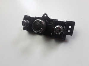 Infiniti M37 Y51 (2011–2026) Istmesoojenduse lüliti 684851MA0A - 3