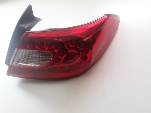 Infiniti M37 Y51 (2011–2026) Eckleuchte hinten 265501MA0A - 4