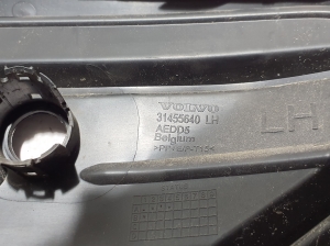 VOLVO S60 III (2018–2026) Nebelscheinwerferabdeckung vorne 31455640 - 3