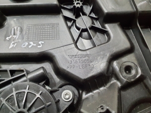VOLVO S60 III (2018–2026) Priekšējo durvju logu pacēlājs 31675054 - 4
