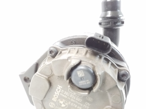 Mini Countryman F60 (2016–2026) Auxiliary water pump 8679882 - 3