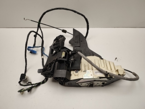 Mercedes Benz CL-Class C216 (2006–2014) Esiukse lukk A2217205835 - 2