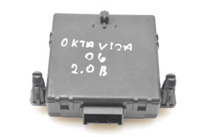 Skoda Octavia II (2004–2013) Gateway control module 1K0907530H - 4