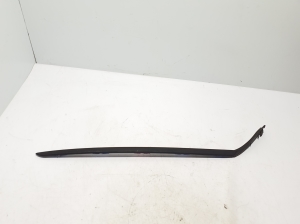 Windshield pillar outer molding - 31469401