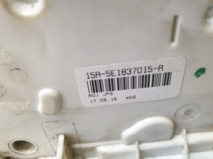 Volkswagen Passat B8 (2014–2023) Esiukse lukk 5E1837015 - 2