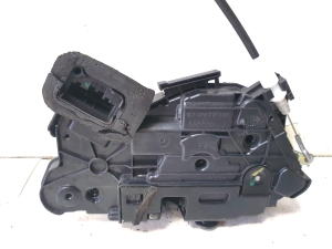 Volkswagen Passat B8 (2014–2023) Esiukse lukk 5E1837015 - 3