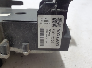 VOLVO S60 III (2018–2026) Kaitsmeplokid 31652295 - 3