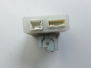 Infiniti M37 Y51 (2011–2026) Priekšējā sēdekļa vadības bloks 988001ME0A - 3