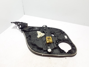 VOLVO S60 III (2018–2026) Aizmugurējo durvju logu pacēlājs 31675057 - 2