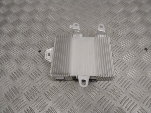 Tesla Model Y Y (2020–2026) Audio amplifier 150715201B - 3
