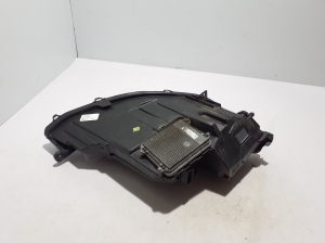 Tesla Model S S (2012–2026) Headlight 105357400C - 3