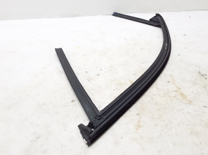 VOLVO S60 III (2018–2026) Esiukse tihenduskumm 32274404 - 3