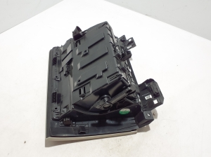 VOLVO S60 III (2018–2026) Glove box 31477861 - 3