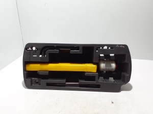   Trunk tool tray and its parts  - 995048781R 