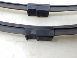 Mercedes Benz E-Class W212 (2009–2015) Scheibenwischerblätter A2128202000 - 2