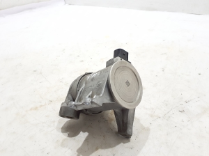 VOLVO S60 III (2018–2026) Veepump 31368715 - 3