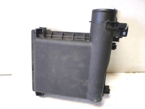 TOYOTA Auris E18 (2012–2018) Luftfiltergehäuse Oberteil 177050T060 - 4