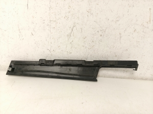 Opel Astra K (2015–2021) Esiukse klaasi välimine liist 39028470 - 2