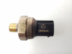 Mercedes Benz E-Class W212 (2009–2015) Sonstiger Sensor A0045421618 - 2