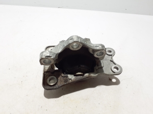   Engine mount  - 32255204 
