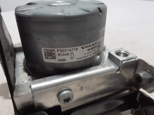 VOLVO S60 III (2018–2026) ABS plokk 32214772 - 2