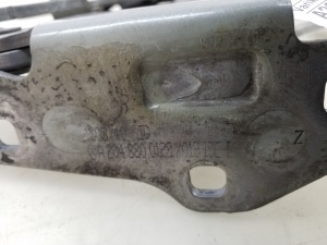  Engine cover hinge 