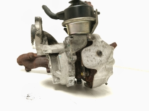 AUDI A4 B9 (2015–2026) Turbocompresseur 04L253019A - 2