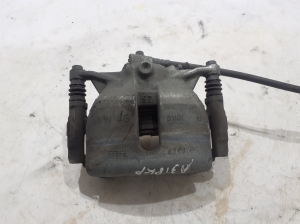 AUDI A3 8V (2012–2020) Eesmine pidurisadul 8V0615123D - 2