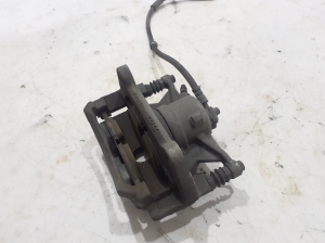 AUDI A3 8V (2012–2020) Eesmine pidurisadul 8V0615123D - 4