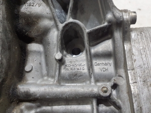 AUDI A3 8V (2012–2020) Ölfiltergehäuse 06L903143D - 3
