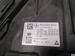 Mercedes Benz CLA-Class W118 (2019–2026) Esituli A1189068900 - 2