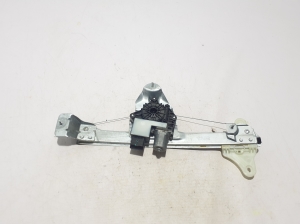   Rear side door window regulator  - 827201313R 